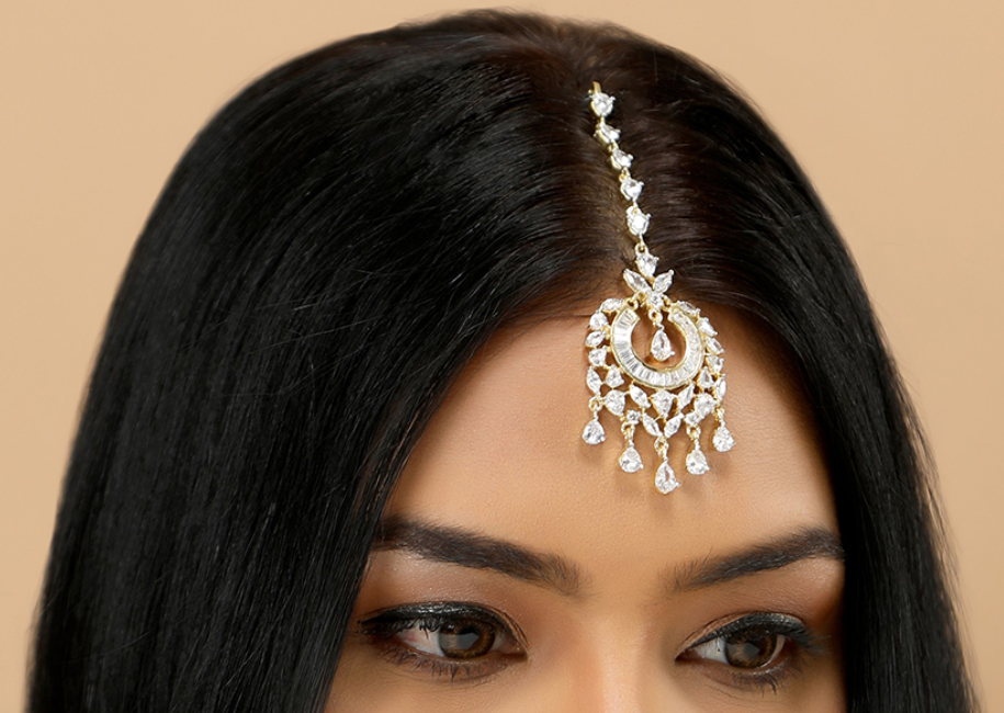 Minimal Meenakari Mangtika