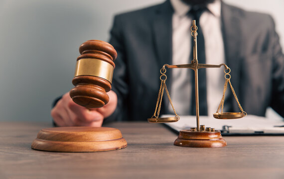 Lawyer & Advocate/Legal Services